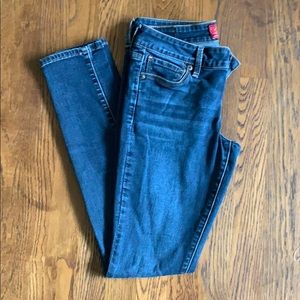 Lucky Brand Layla Skinny jeans size 0/25 EUC!